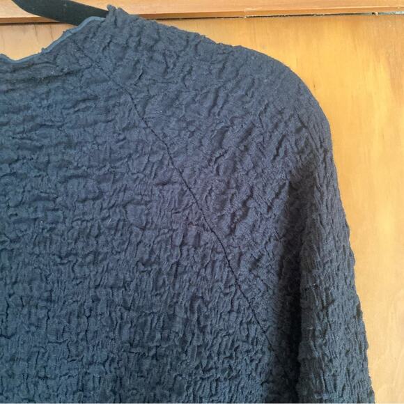 NWT Future Collective Black Textured Crop Top - Picture 3 of 13